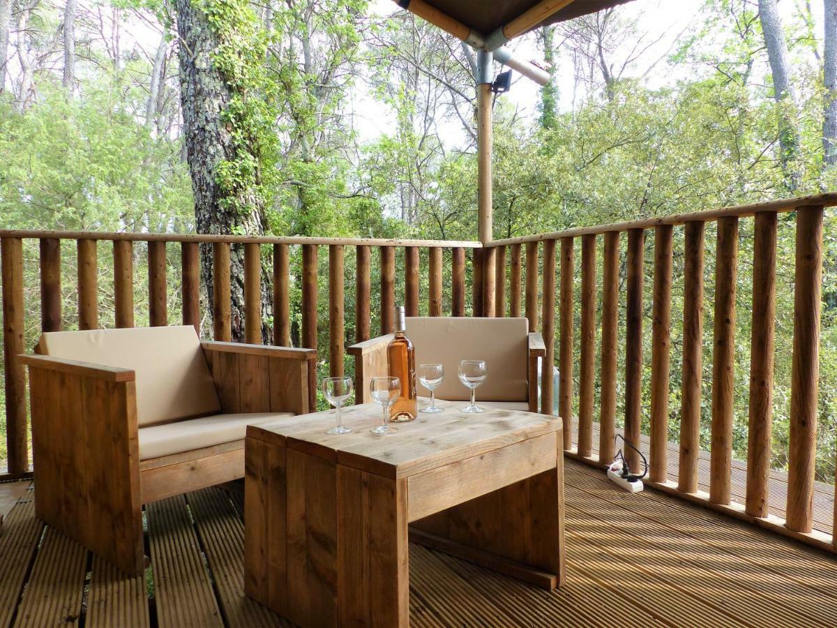 Вилла Domaine Des Bruguieres Entrecasteaux Экстерьер фото